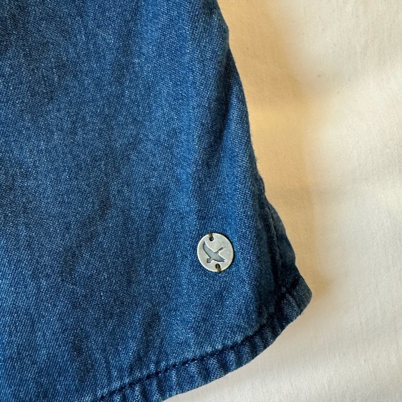 Eddie Bauer Ladies Denim longsleeve button down - Picture 3 of 9